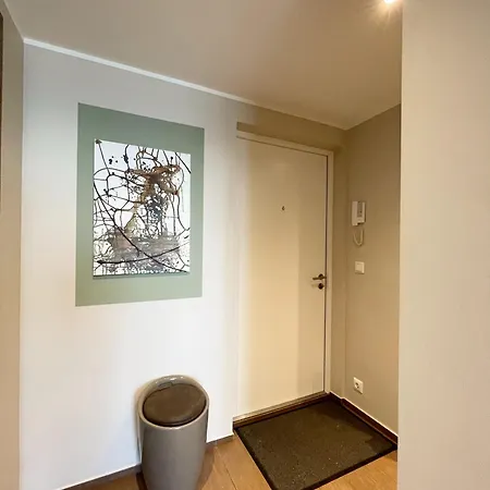 Free Parking * Reval